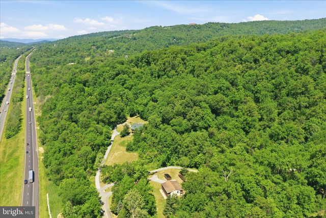 13010 BELLE MEADE LN, Markham, VA 22643