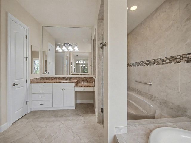 774 SW Winston Avenue, Palm City, FL 34990