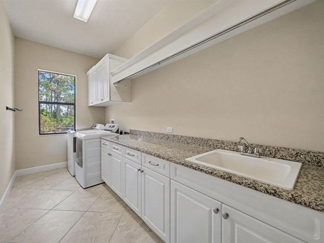 774 SW Winston Avenue, Palm City, FL 34990