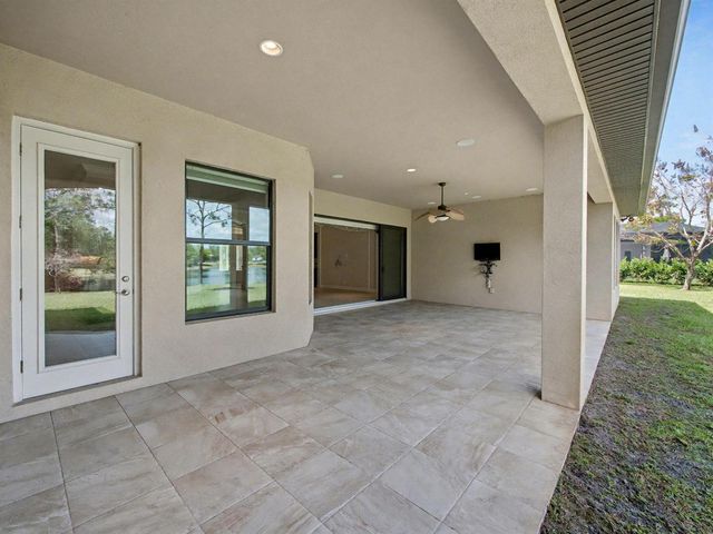 774 SW Winston Avenue, Palm City, FL 34990