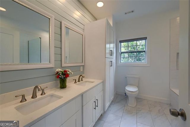 1968 Walker Avenue, College Park, GA 30337