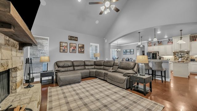 127 Trace Drive, Weatherford, TX 76087