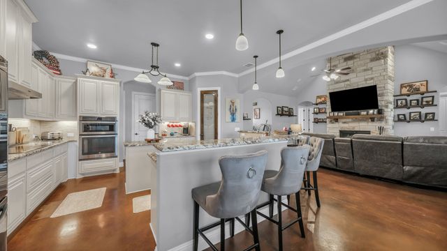 127 Trace Drive, Weatherford, TX 76087