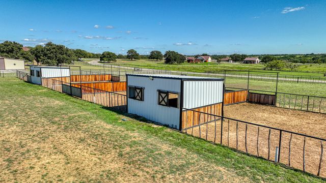 127 Trace Drive, Weatherford, TX 76087