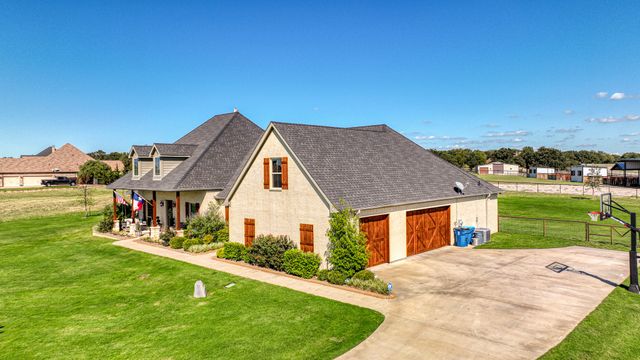 127 Trace Drive, Weatherford, TX 76087