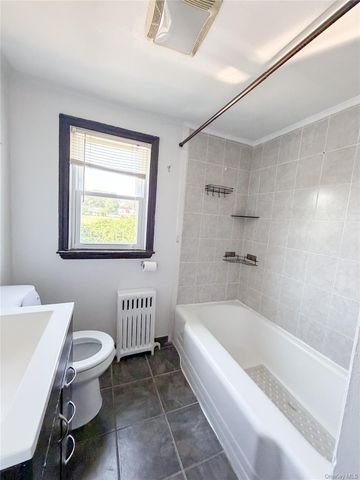 31 Maple Avenue, Kings Park, NY 11754