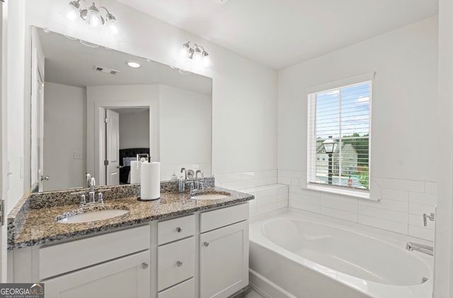 7651 Squire Court, Fairburn, GA 30213