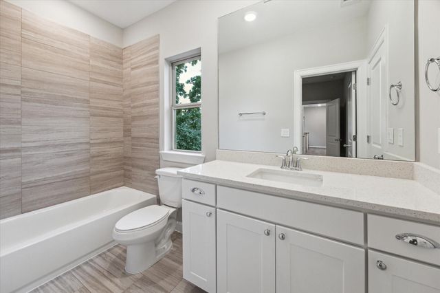 808 Glowing Dawn Drive, Houston, TX 77018