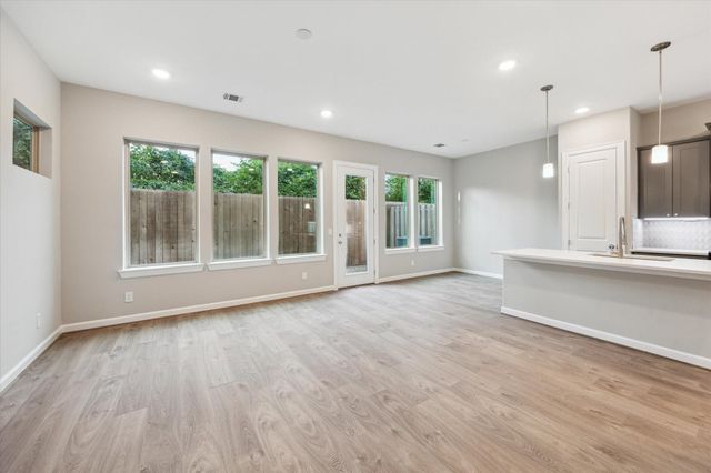 808 Glowing Dawn Drive, Houston, TX 77018