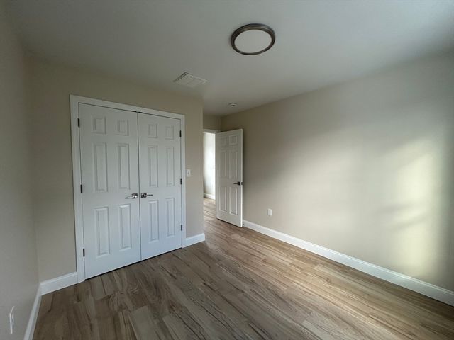 65 Cedarbrook, Pawtucket, RI 02861