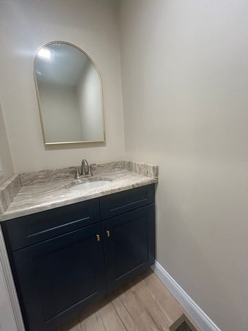 65 Cedarbrook, Pawtucket, RI 02861