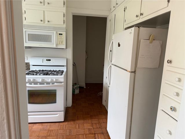 166 N DITHRIDGE STREET 2A, Oakland, PA 15213