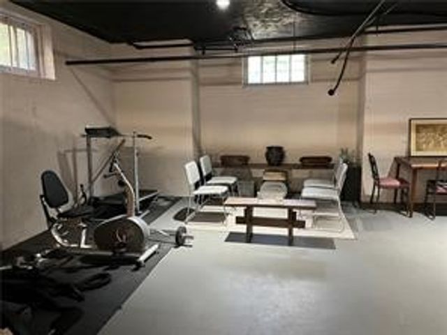 166 N DITHRIDGE STREET 2A, Oakland, PA 15213