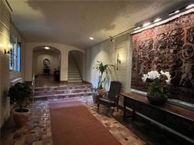 166 N DITHRIDGE STREET 2A, Oakland, PA 15213