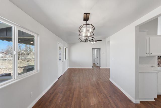 14 Calle Del Rio, Los Lunas, NM 87031