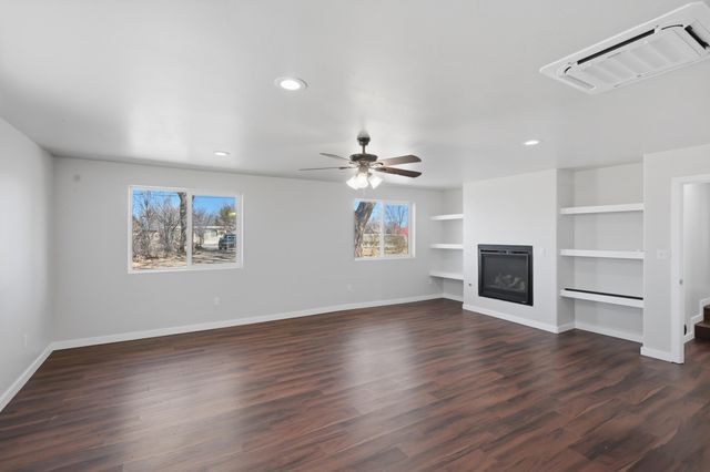 14 Calle Del Rio, Los Lunas, NM 87031