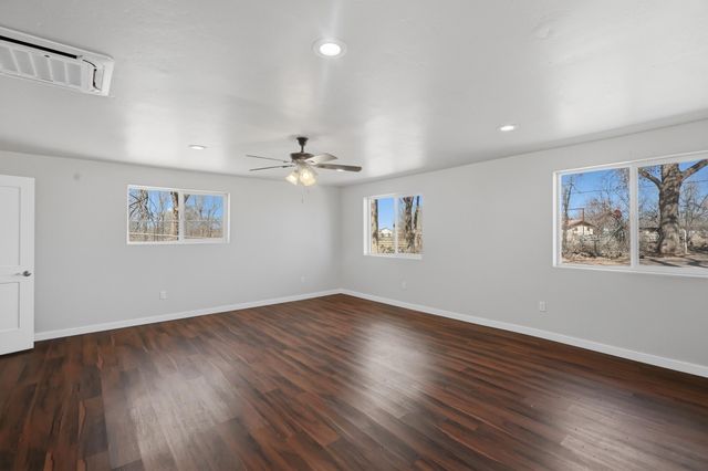 14 Calle Del Rio, Los Lunas, NM 87031