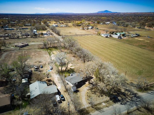14 Calle Del Rio, Los Lunas, NM 87031