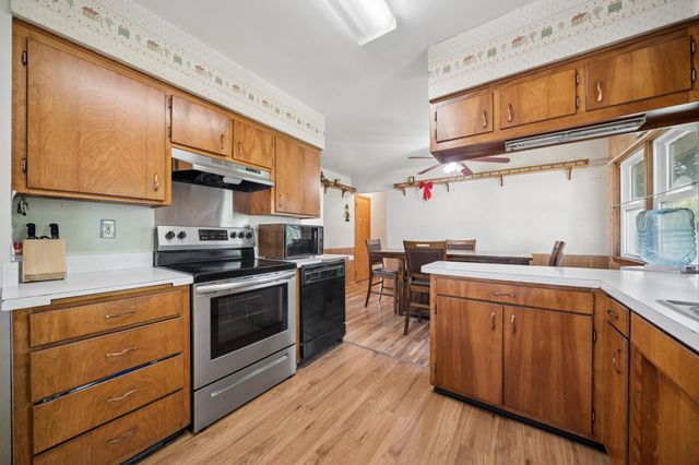 1115 10th Street SW, Faribault, MN 55021