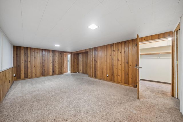 1115 10th Street SW, Faribault, MN 55021