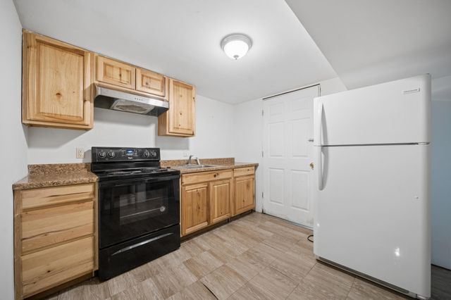 1115 10th Street SW, Faribault, MN 55021