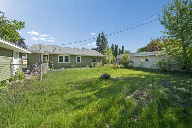 1115 10th Street SW, Faribault, MN 55021