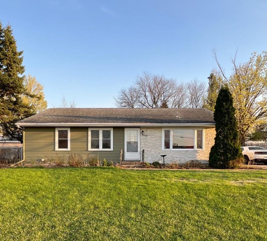 1115 10th Street SW, Faribault, MN 55021