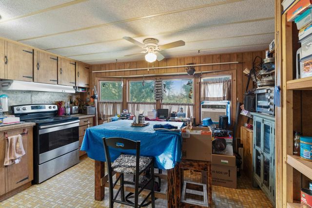 17212 S Brooks Rd, Cheney, WA 99004