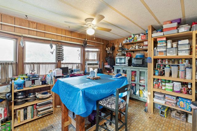 17212 S Brooks Rd, Cheney, WA 99004