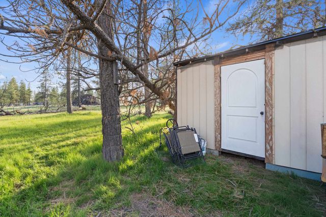 17212 S Brooks Rd, Cheney, WA 99004