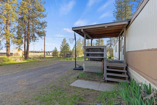 17212 S Brooks Rd, Cheney, WA 99004
