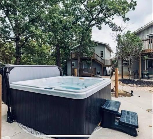 48 Timber Oaks Trail A, Branson, MO 65615