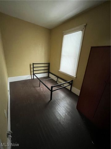 6700 Hosmer Avenue, Cleveland, OH 44105