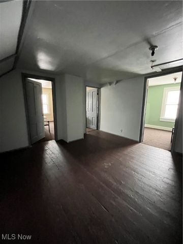 6700 Hosmer Avenue, Cleveland, OH 44105