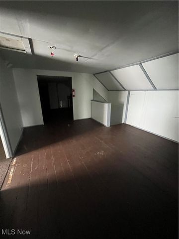 6700 Hosmer Avenue, Cleveland, OH 44105