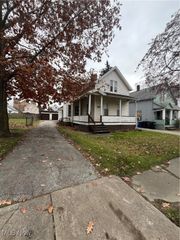 6700 Hosmer Avenue, Cleveland, OH 44105