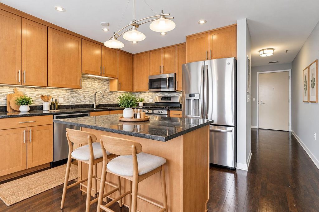 929 Portland Avenue 1807, Minneapolis, MN 55404 — photo 2