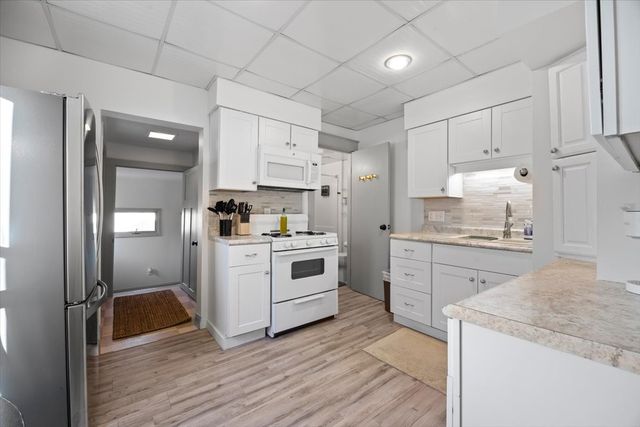 504 SW Walnut Street, Ankeny, IA 50023