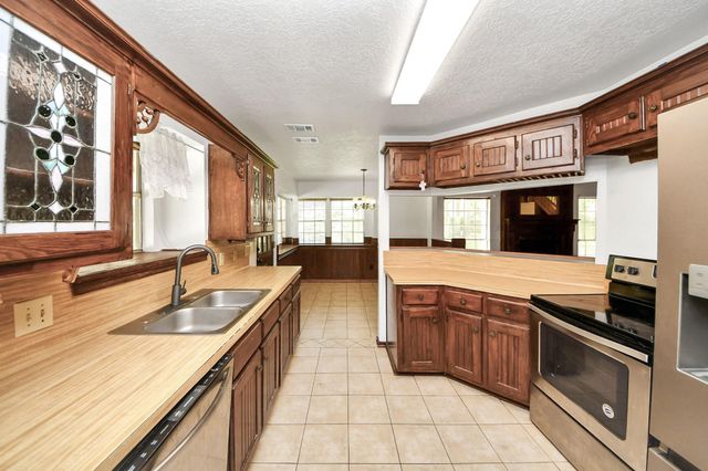 25702 Old Carriage Lane, Spring, TX 77373