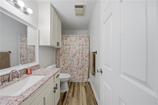 7439 Cessna Dr, Corpus Christi, TX 78412