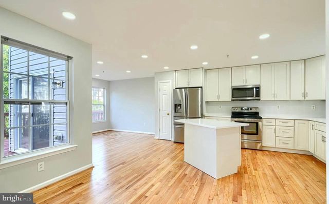 9863 DECATUR RD, Middle River, MD 21220