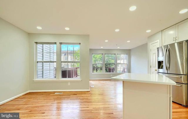 9863 DECATUR RD, Middle River, MD 21220