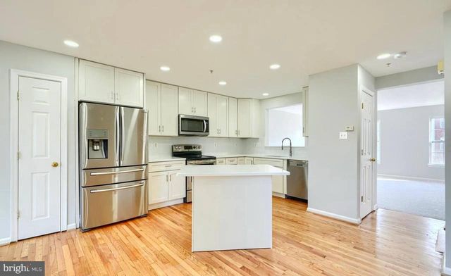 9863 DECATUR RD, Middle River, MD 21220