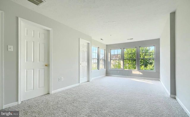 9863 DECATUR RD, Middle River, MD 21220