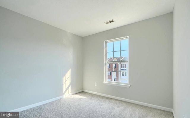 9863 DECATUR RD, Middle River, MD 21220