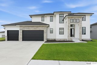 21113 Ellison Avenue, Omaha, NE 68022