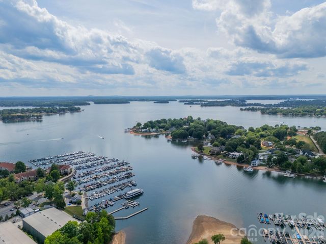 18736 Nautical Drive 305, Cornelius, NC 28031