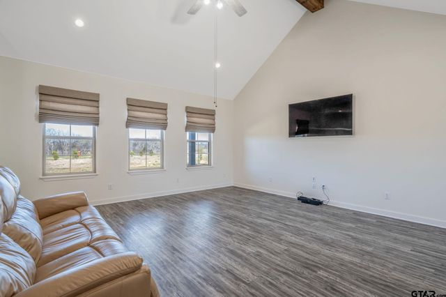 143 Cr 2724, Mineola, TX 75773