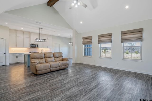 143 Cr 2724, Mineola, TX 75773