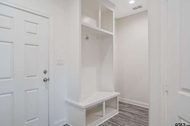 143 Cr 2724, Mineola, TX 75773